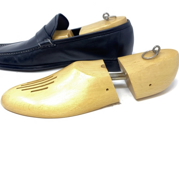 Salvatore Ferragamo Black “Navarro” Loafers. - Picture 11 of 11